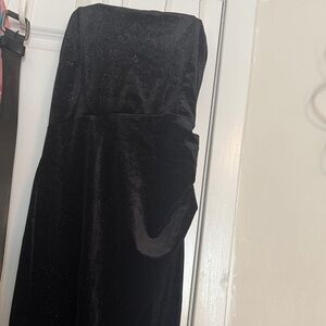 Glamorous Black Strapless Gown